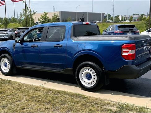 Used 2024 Ford Maverick XL FWD image 2