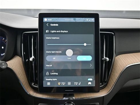 New 2026 Volvo XC60 B5 Plus w/ Protection Package Premier image 17