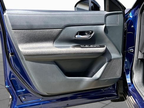 Used 2026 Nissan Kicks SV FWD image 21