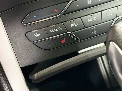 Used 2016 Ford Edge SEL w/ Equipment Group 201A AWD/4WD image 20
