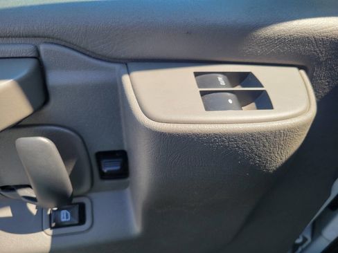 Used 2019 Chevrolet Express 3500 LS image 16