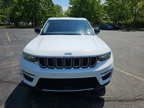 Used 2022 Jeep Grand Cherokee Limited 4xe w/ Luxury Tech Group II AWD/4WD image 9