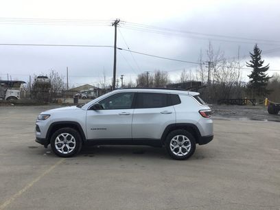 New 2025 Jeep Compass Latitude w/ Sun & Sound Group