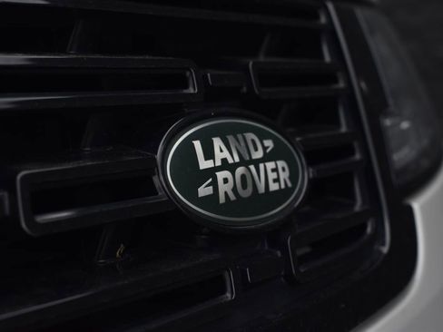 Used 2024 Land Rover Range Rover Sport SE AWD/4WD image 15