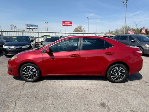 Used 2017 Toyota Corolla LE image 5