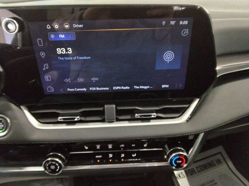 Used 2025 Chevrolet Equinox LT image 20