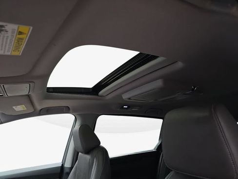 Used 2023 Honda Odyssey Touring image 29