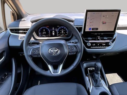 Used 2026 Toyota Corolla SE w/ SE Package FWD image 6