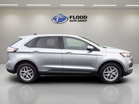Certified 2023 Ford Edge SEL w/ Convenience Package AWD/4WD image 3