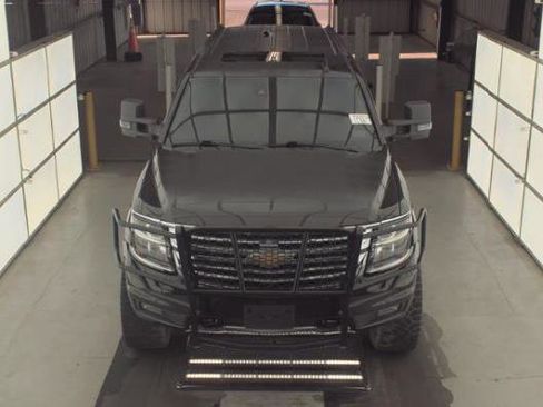 Used 2018 Chevrolet Suburban LT AWD/4WD image 22