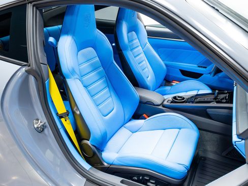 Used 2024 Porsche 911 Carrera image 28