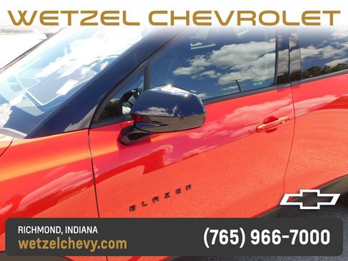 Used 2024 Chevrolet Blazer LT w/ Convenience Package FWD image 11