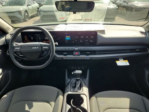 New 2026 Kia K4 LXS image 16