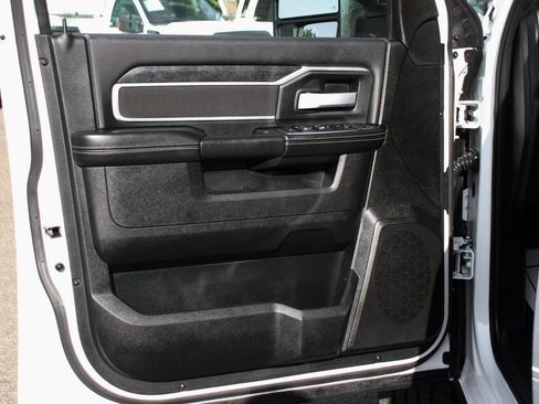 Used 2024 RAM 2500 Big Horn w/ Off Road Package image 13