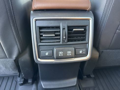 Used 2024 Subaru Forester Touring AWD/4WD image 23