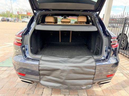 Used 2017 Porsche Macan image 19