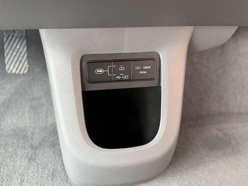 New 2026 Hyundai Ioniq 5 SE image 13