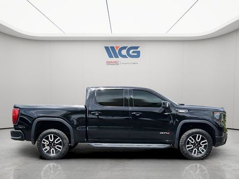 Used 2025 GMC Sierra 1500 AT4 w/ AT4 Premium Package AWD/4WD image 3