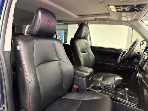 Used 2018 Toyota 4Runner TRD Off-Road Premium image 12