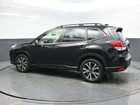 Used 2022 Subaru Forester Limited image 4