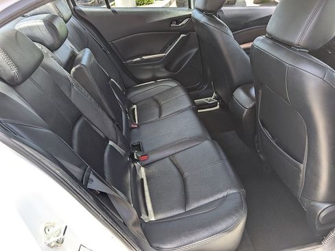 Used 2017 MAZDA MAZDA3 Touring FWD image 21