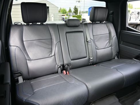 Used 2023 Toyota Tundra Platinum AWD/4WD image 38