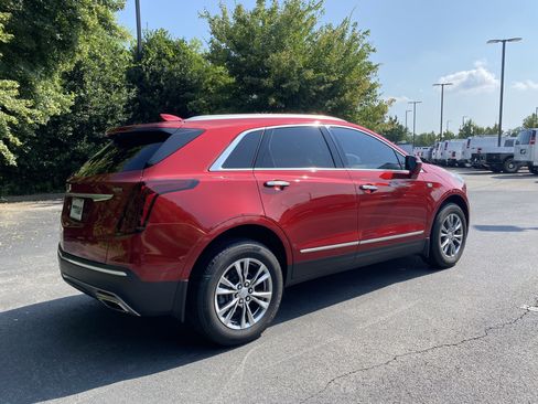 Used 2021 Cadillac XT5 Premium Luxury FWD image 9