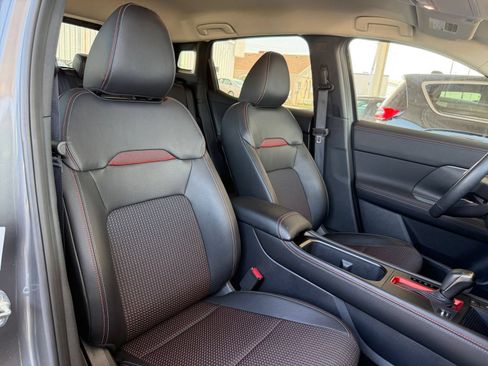 Used 2026 Nissan Kicks SR FWD image 30
