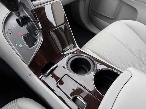 Used 2011 Toyota Venza AWD w/ Convenience Pkg image 88