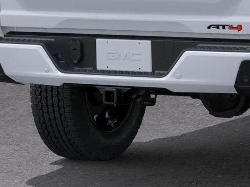 New 2026 GMC Canyon AT4 w/ Technology Plus Package AWD/4WD image 14