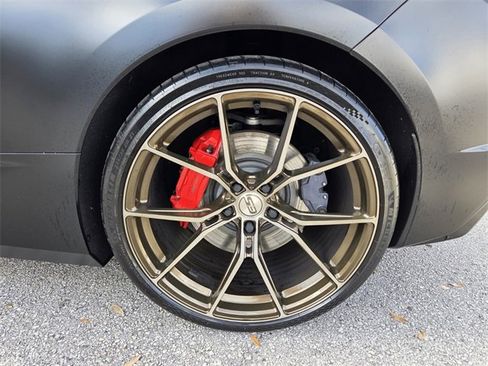 Used 2024 Chevrolet Corvette Stingray Preferred Cpe w/ Z51 Performance Package image 13