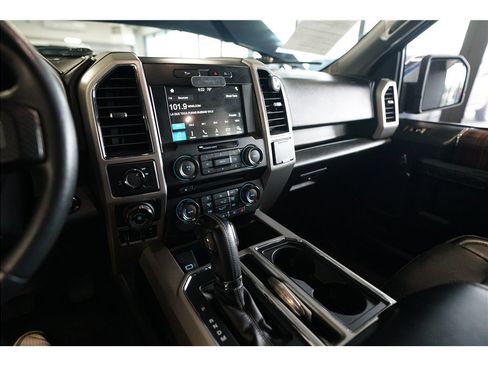 Used 2017 Ford F150 Lariat RWD image 20