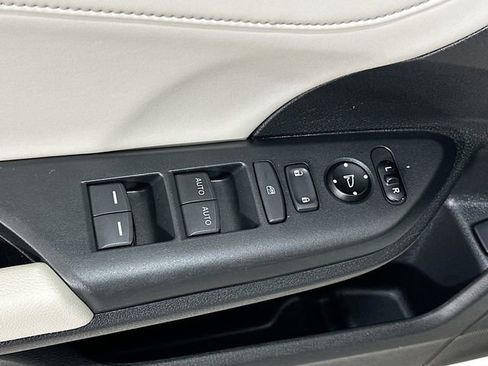 Used 2019 Honda Insight Touring image 16