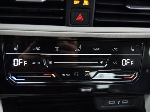 New 2026 Volkswagen Jetta SE image 15