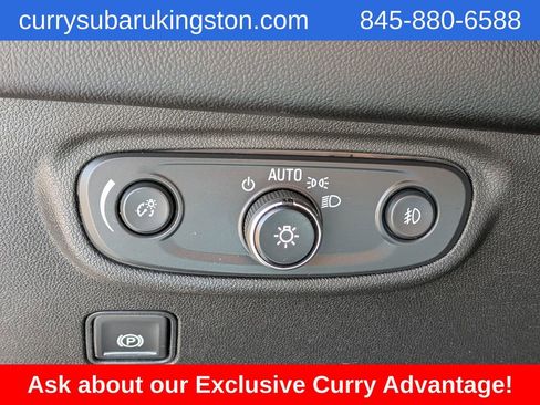 Used 2021 GMC Terrain SLT w/ Infotainment Package II AWD/4WD image 28