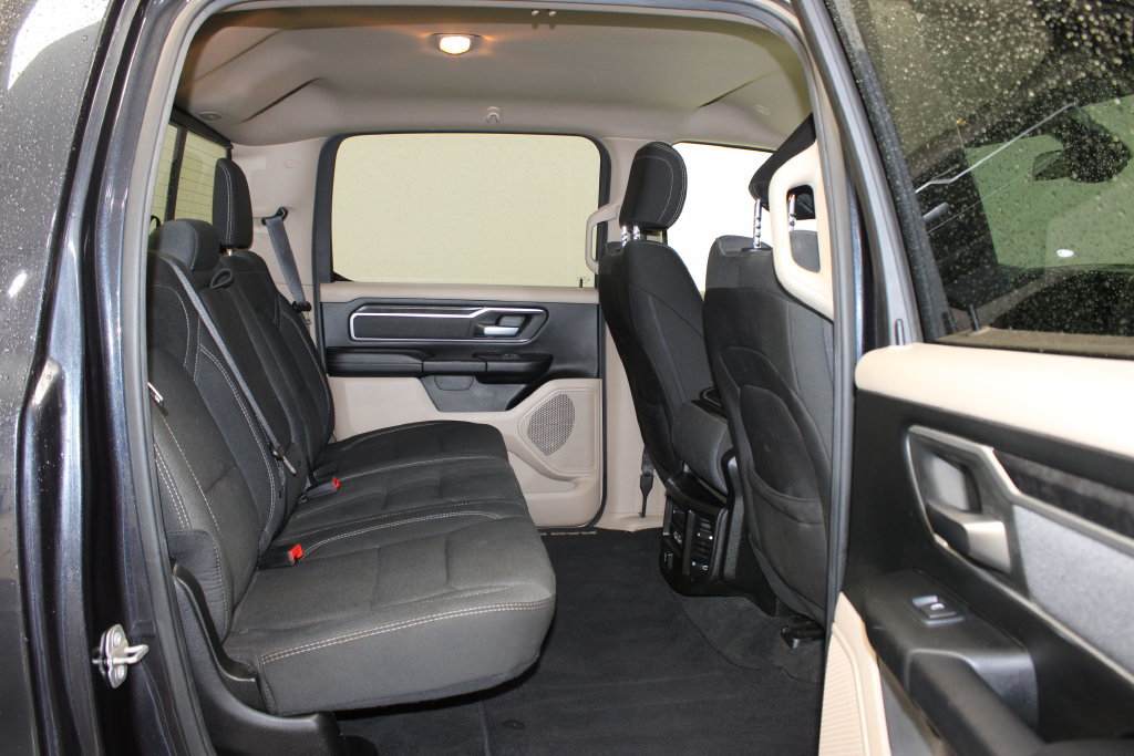 Used 2020 RAM 1500 Big Horn AWD/4WD image 7