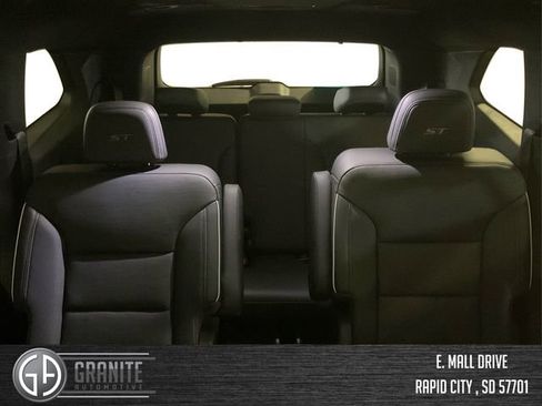 New 2026 Buick Enclave Sport Touring w/ Super Cruise Package AWD/4WD image 15