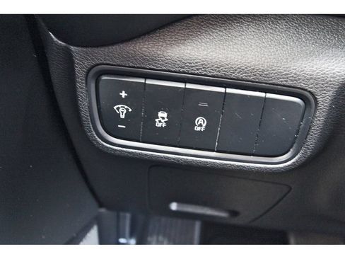 Used 2024 Kia Soul LX w/ Option Group 015 FWD image 23