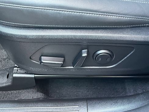 Used 2024 Kia Sorento S FWD image 22