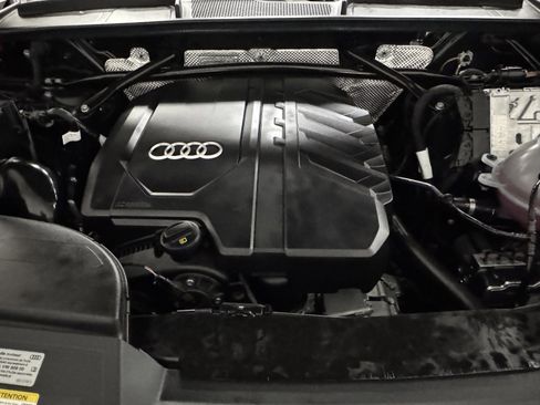 Used 2025 Audi Q5 Prestige w/ Prestige Package image 40