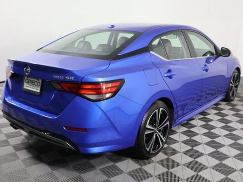 Used 2023 Nissan Sentra SR w/ SR Premium Package FWD image 8