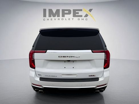 Used 2025 GMC Yukon XL Denali AWD/4WD image 5