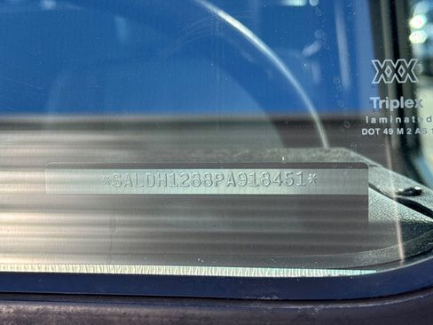 Used 1993 Land Rover Defender 110 image 45