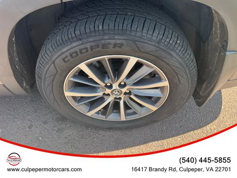 Used 2019 Toyota Highlander XLE image 31