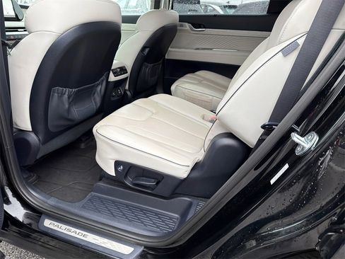 Used 2023 Hyundai Palisade Calligraphy w/ Winter Package image 21
