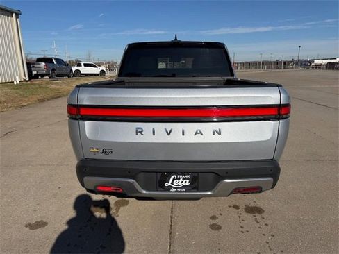 Used 2023 Rivian R1T Adventure image 4