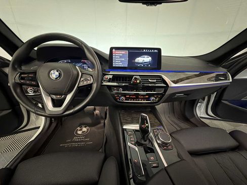Certified 2023 BMW 530i xDrive w/ Premium Package AWD/4WD image 12