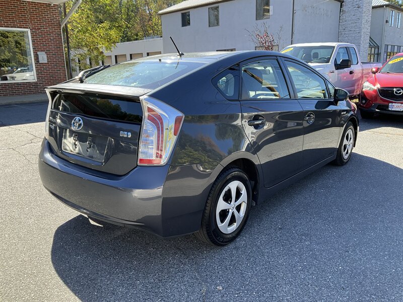 Used 2012 Toyota Prius Two FWD image 5