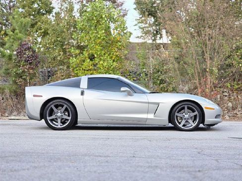 Used 2005 Chevrolet Corvette Coupe w/ Preferred Equipment Group image 10