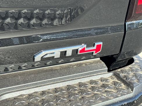 New 2026 GMC Canyon AT4 image 10
